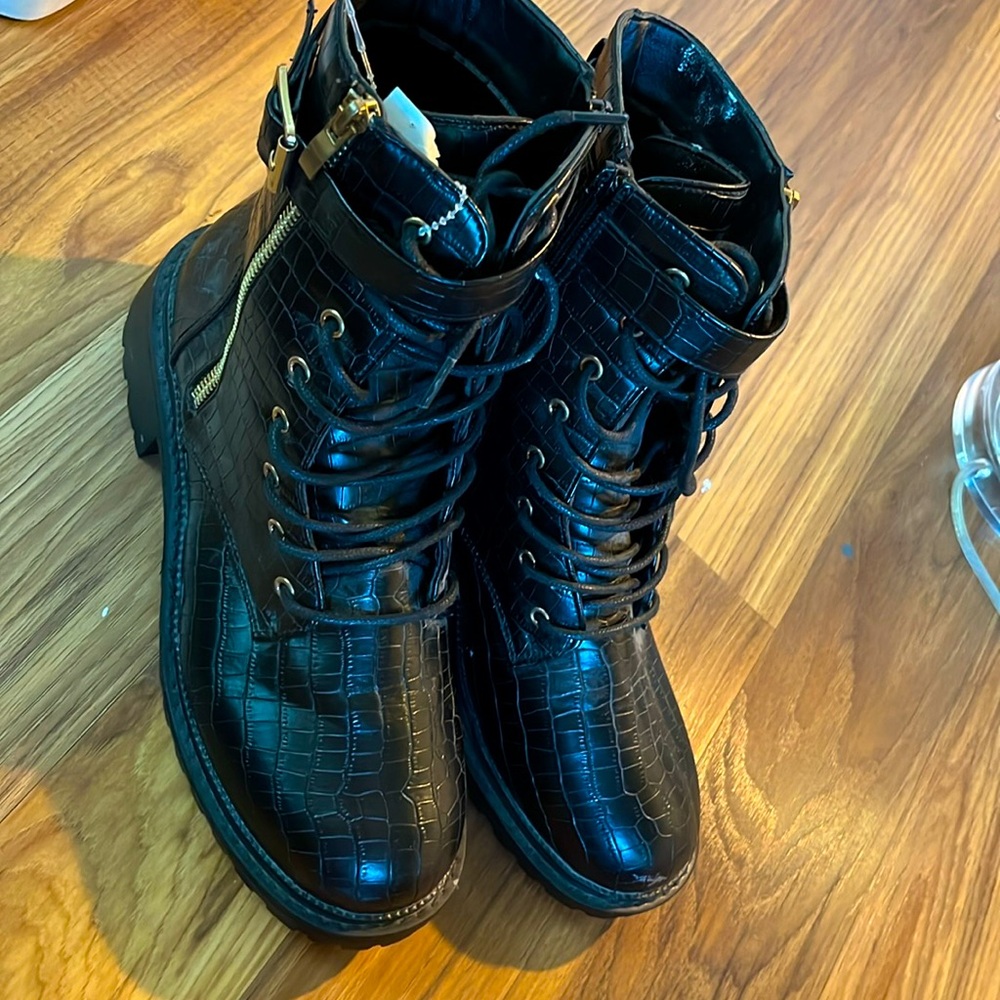 Catherine by Catherine Malandrino combat boots size‎ 8.5 light use